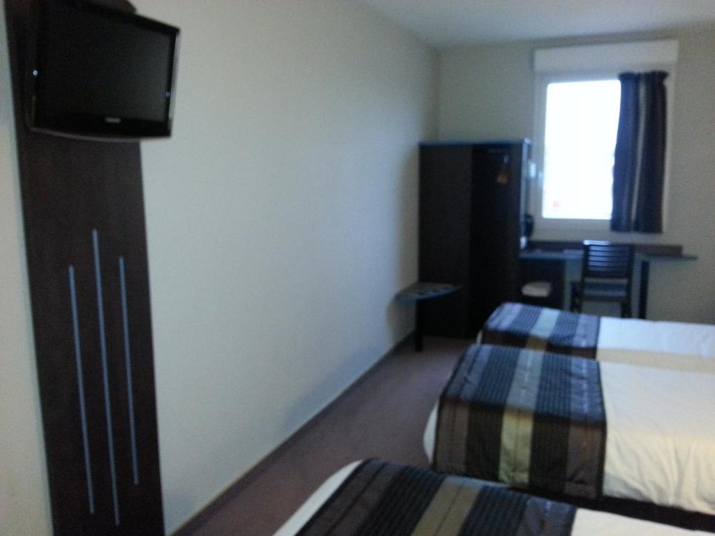 Hotel Akena City Caudry Εξωτερικό φωτογραφία