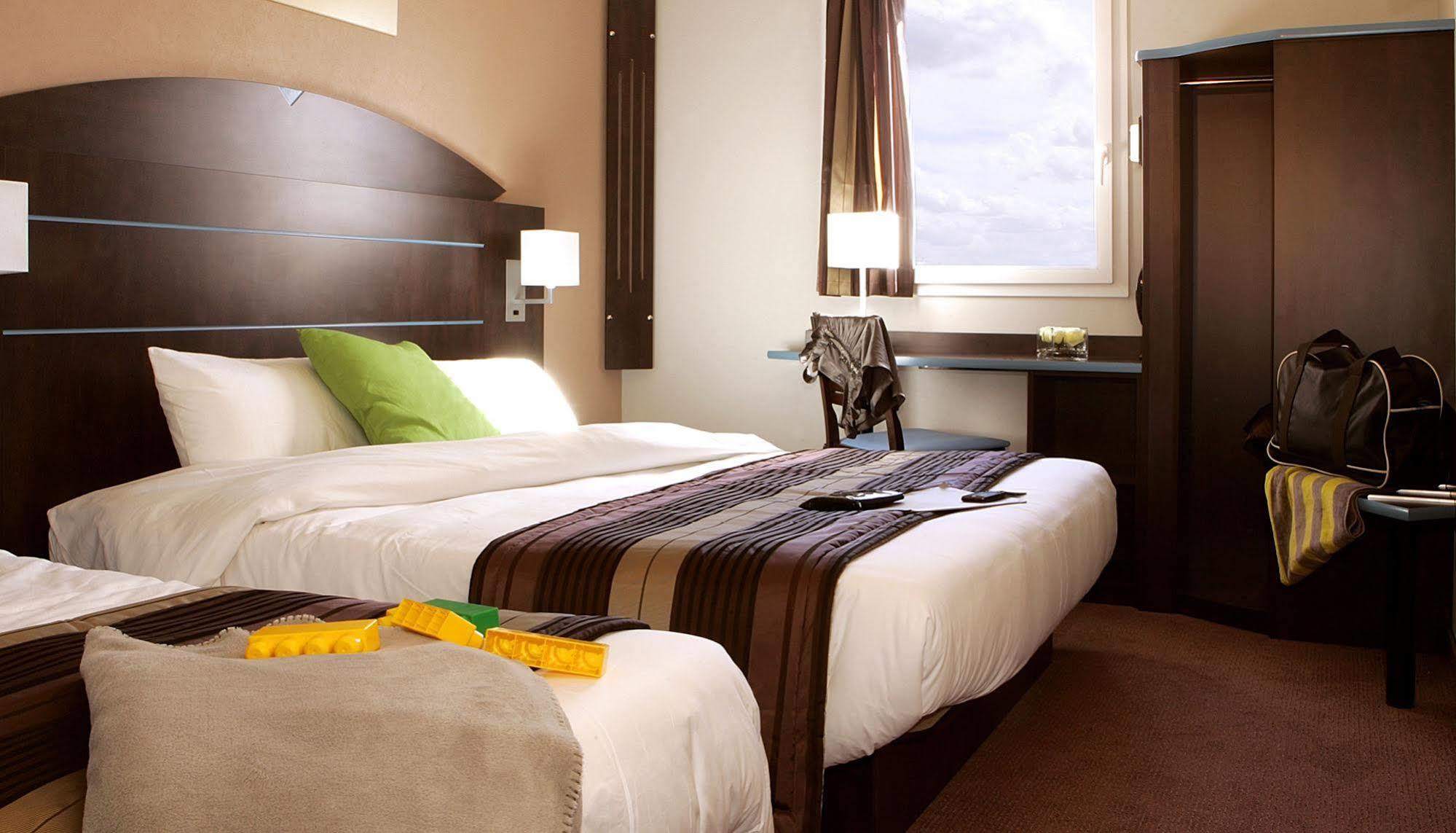 Hotel Akena City Caudry Εξωτερικό φωτογραφία